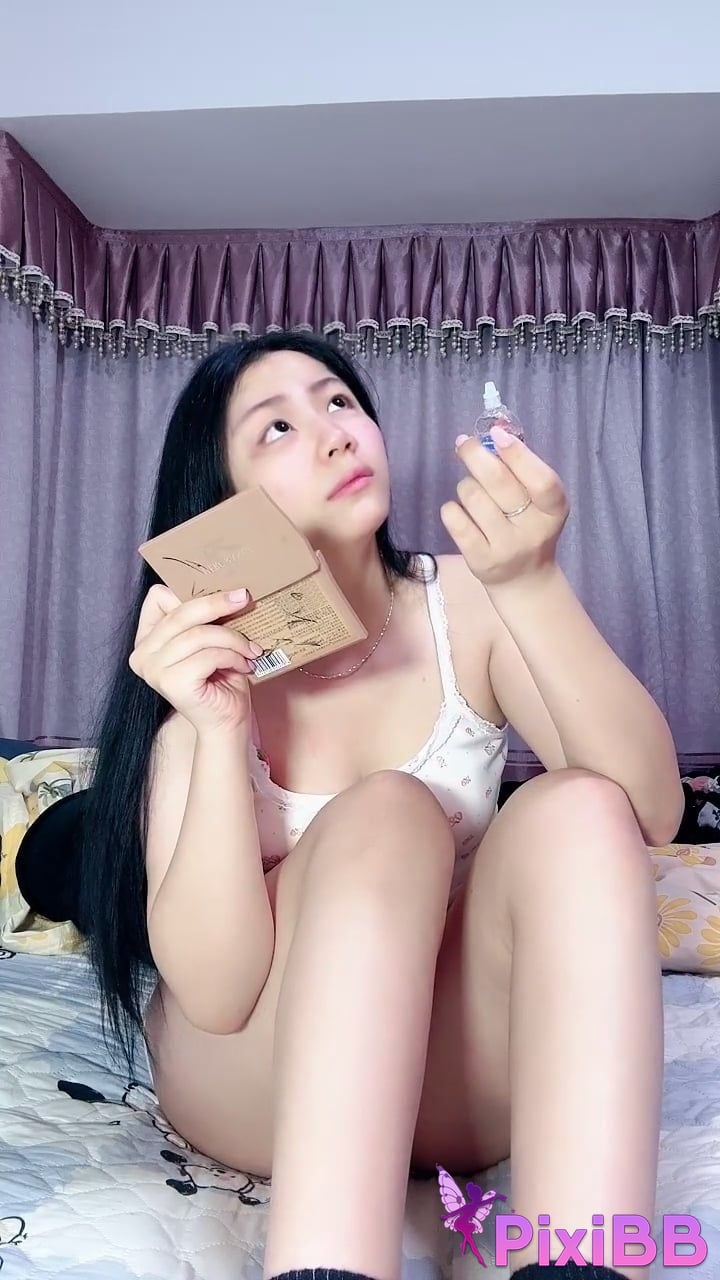 Love to eat little pudding G School girl with tits Top fat Big breasts and big ass 02 PixiBB.COM 022