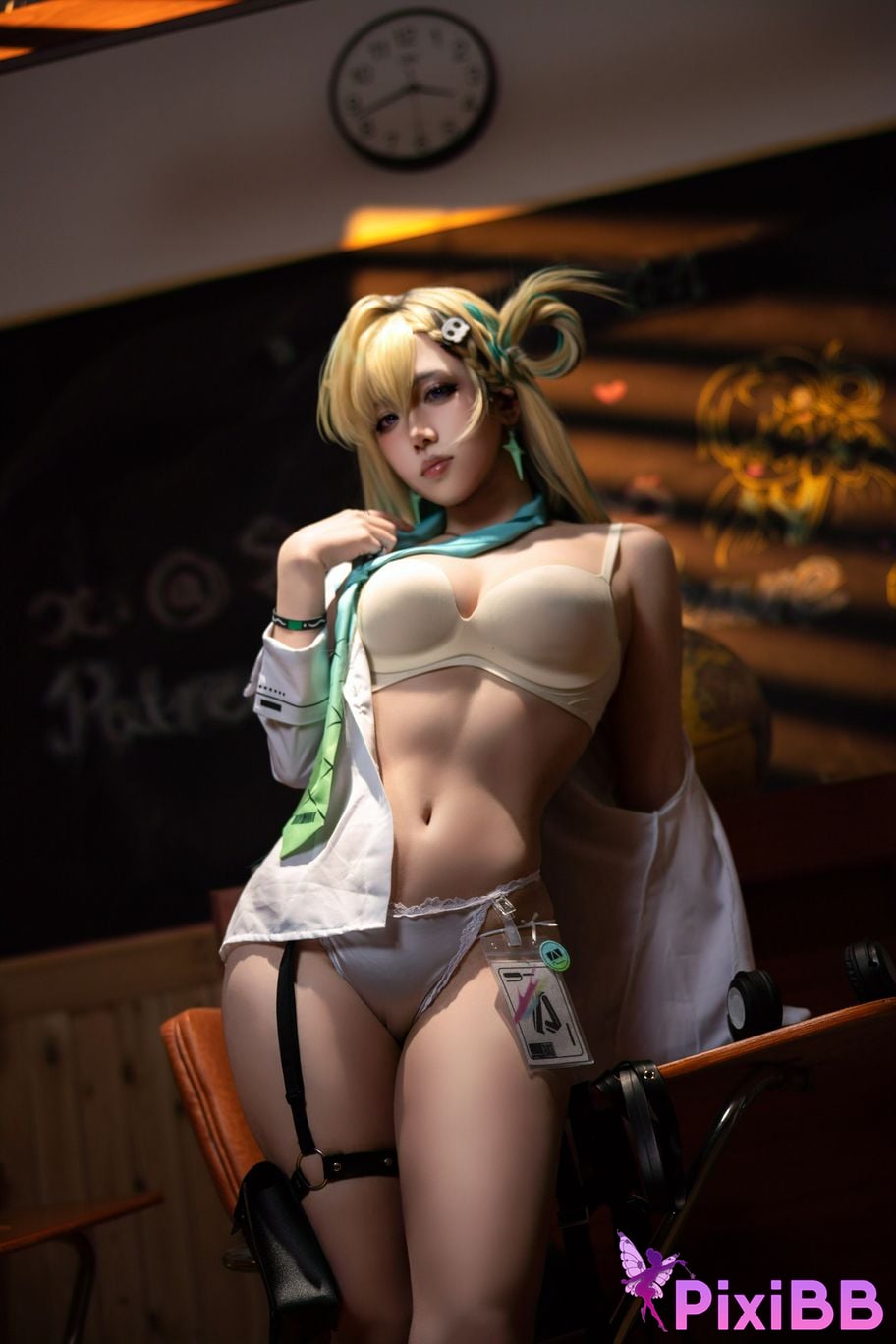 Cosplayer Jiao Rou Ji Walk u re Lynae PixiBB.COM 030