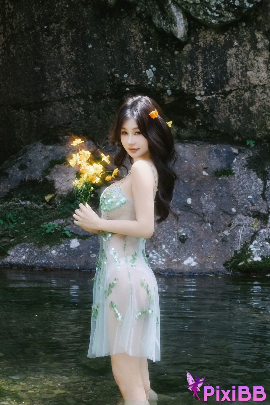 XR Uncensored Yin Tian R18 Xiuren.com Model Ridge by the Water PixiBB.COM 001