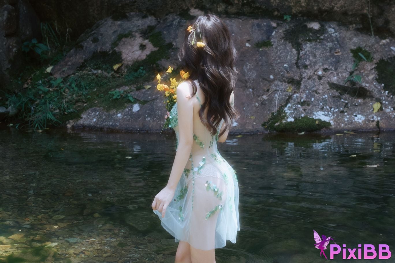 XR Uncensored Yin Tian R18 Xiuren.com Model Ridge by the Water PixiBB.COM 045