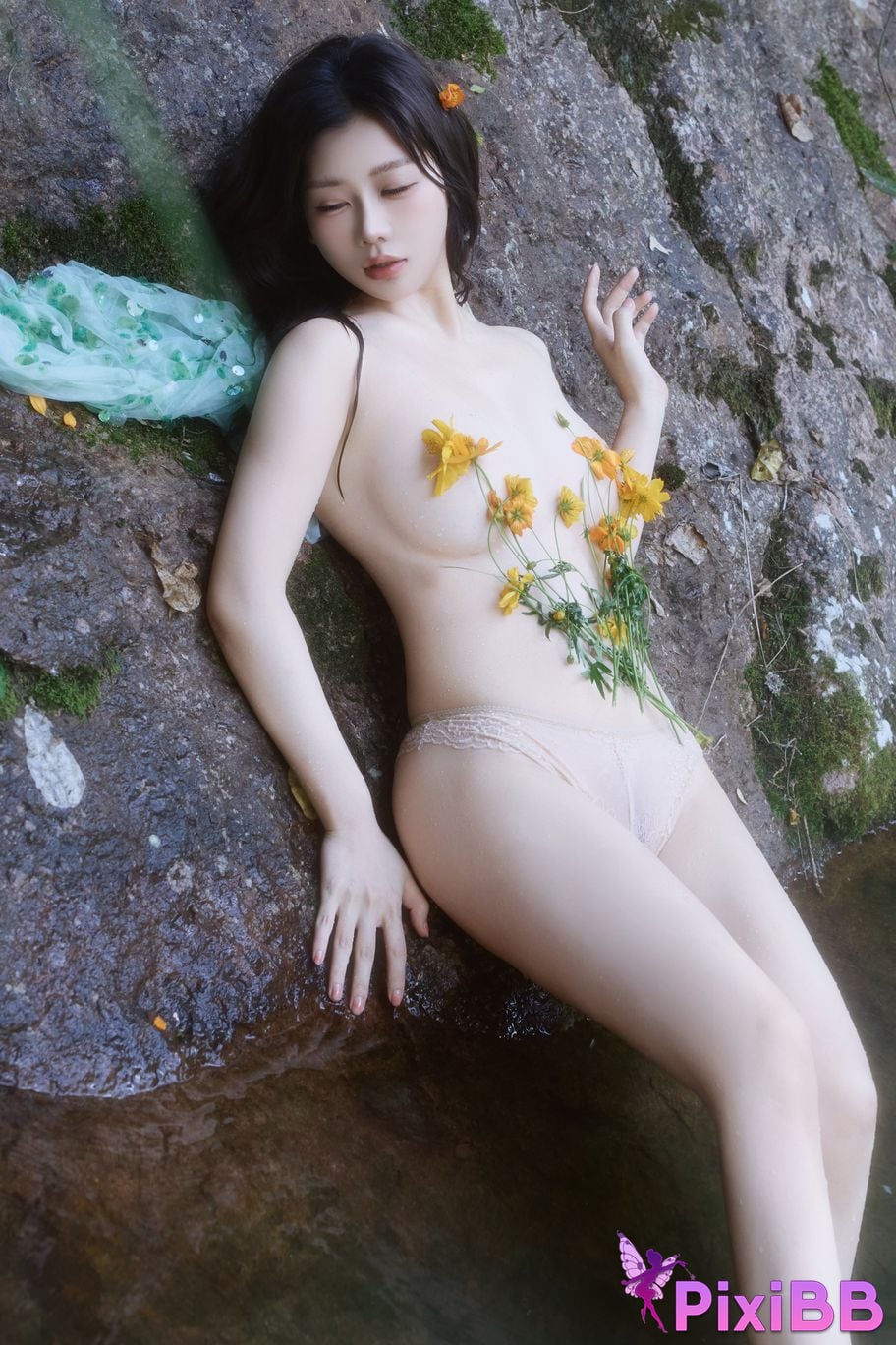 XR Uncensored Yin Tian R18 Xiuren.com Model Ridge by the Water PixiBB.COM 049