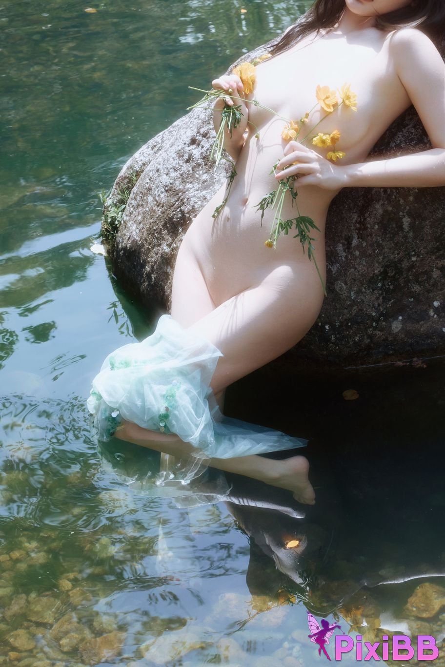 XR Uncensored Yin Tian R18 Xiuren.com Model Ridge by the Water PixiBB.COM 057