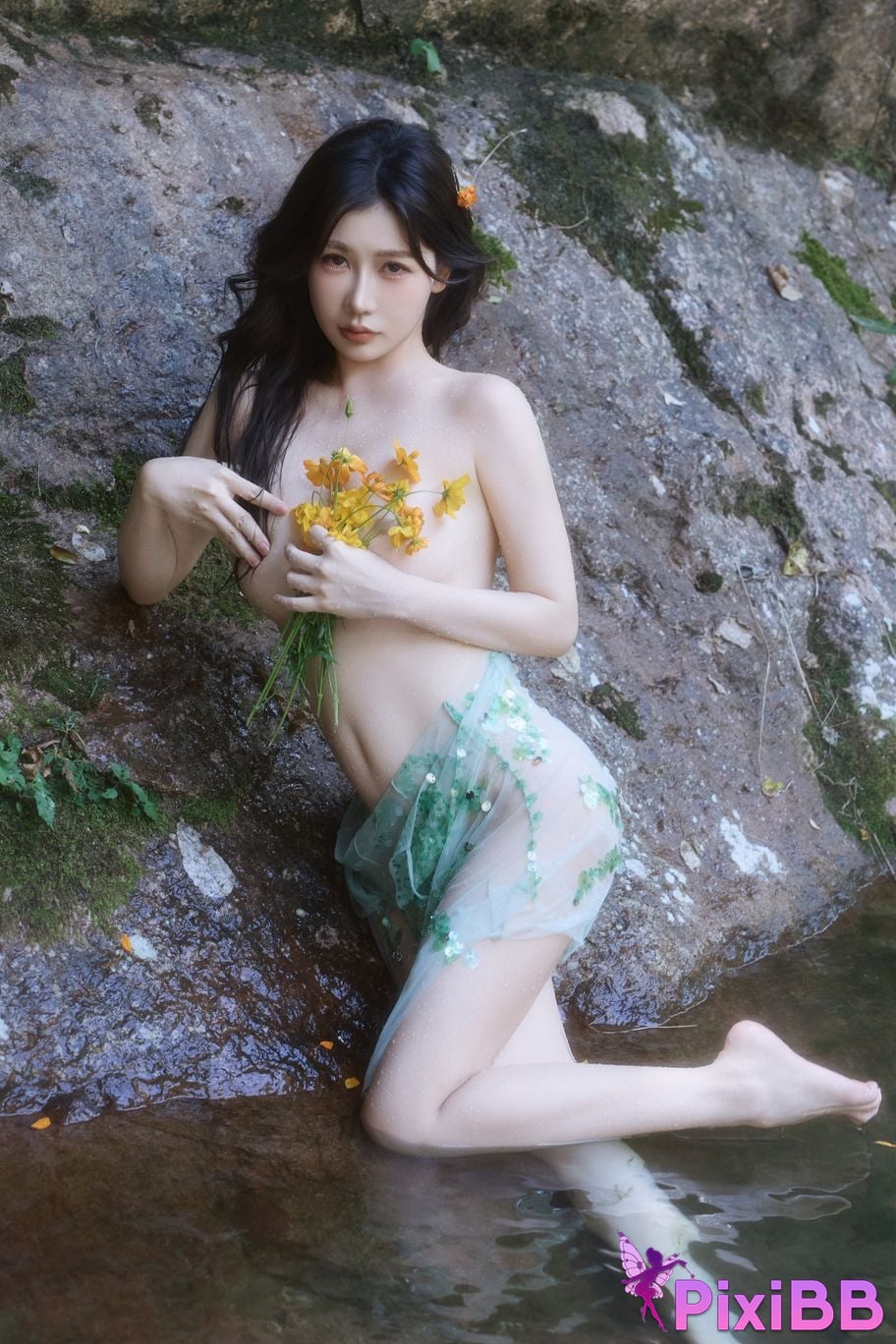 XR Uncensored Yin Tian R18 Xiuren.com Model Ridge by the Water PixiBB.COM 066