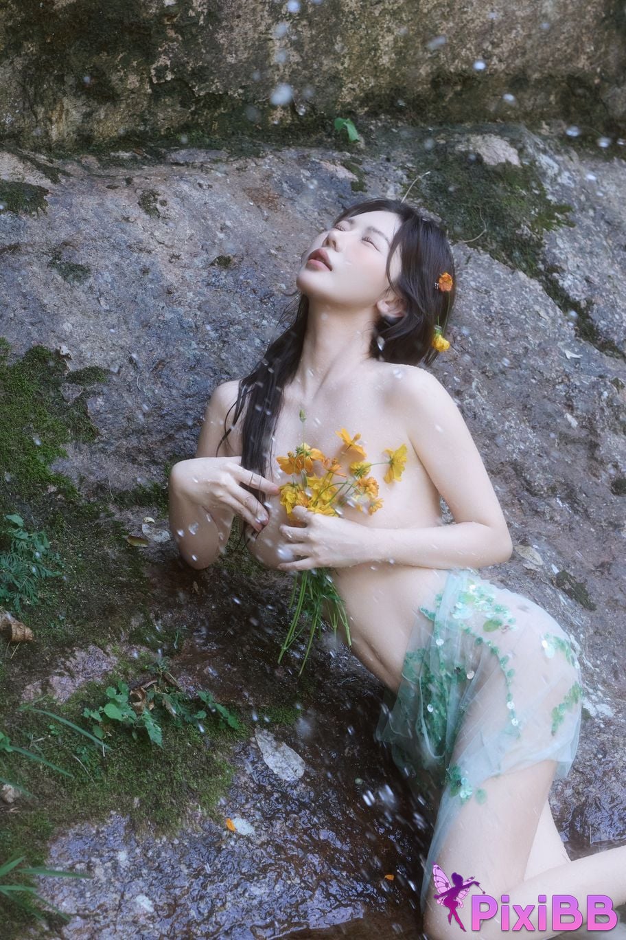 XR Uncensored Yin Tian R18 Xiuren.com Model Ridge by the Water PixiBB.COM 067