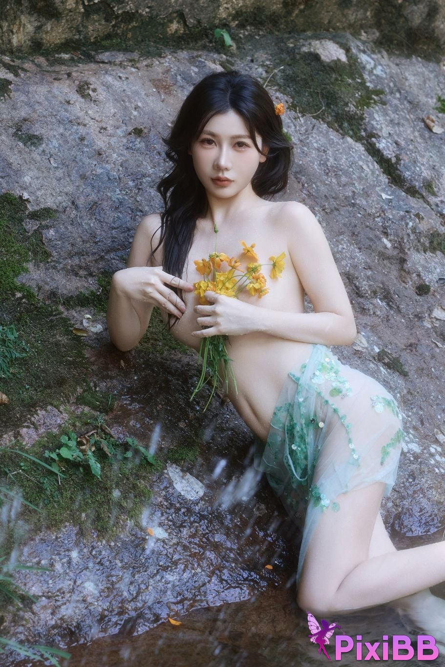 XR Uncensored Yin Tian R18 Xiuren.com Model Ridge by the Water PixiBB.COM 068