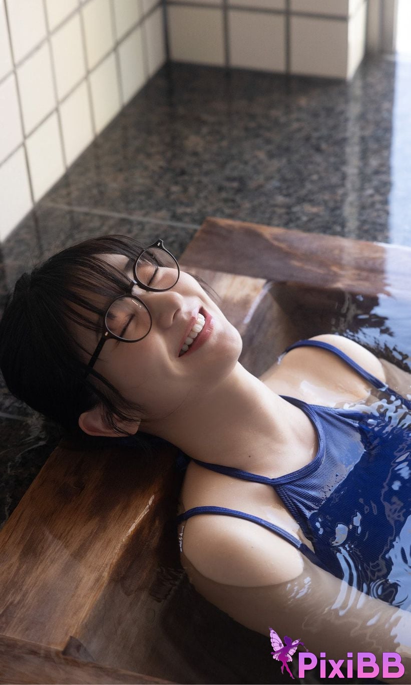 Japanese Idol Kasumi Hasegawa Yui Ito Yuki Mizuhara Digital only our bruises photo collection colleague at work 3 As a result of coming to hot spring inn for employee train 057 PixiBB.COM