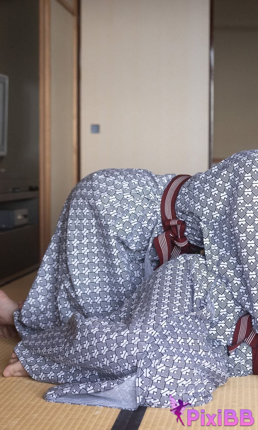 Japanese Idol Kasumi Hasegawa Yui Ito Yuki Mizuhara Digital only our bruises photo collection colleague at work 3 As a result of coming to hot spring inn for employee train 064 PixiBB.COM