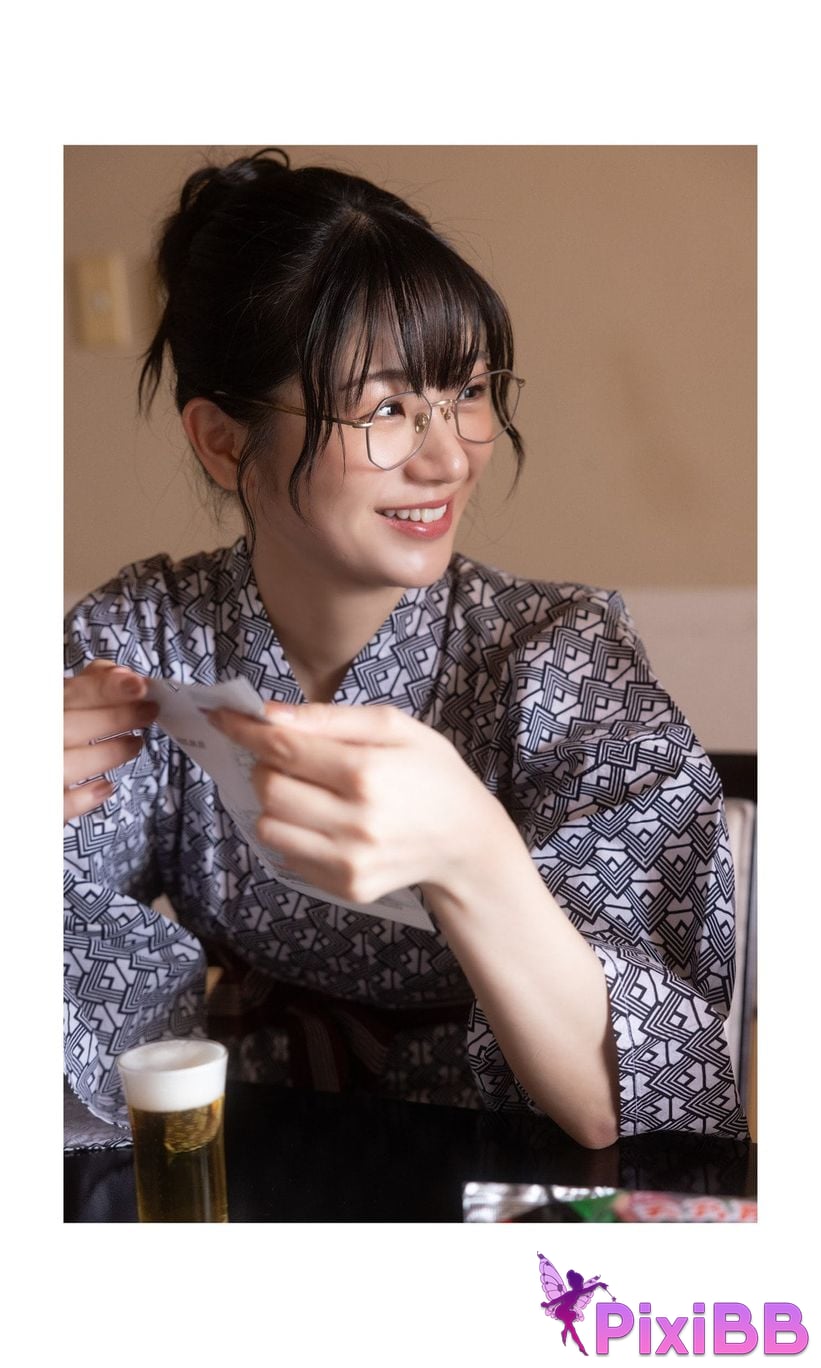 Japanese Idol Kasumi Hasegawa Yui Ito Yuki Mizuhara Digital only our bruises photo collection colleague at work 3 As a result of coming to hot spring inn for employee train 070 PixiBB.COM