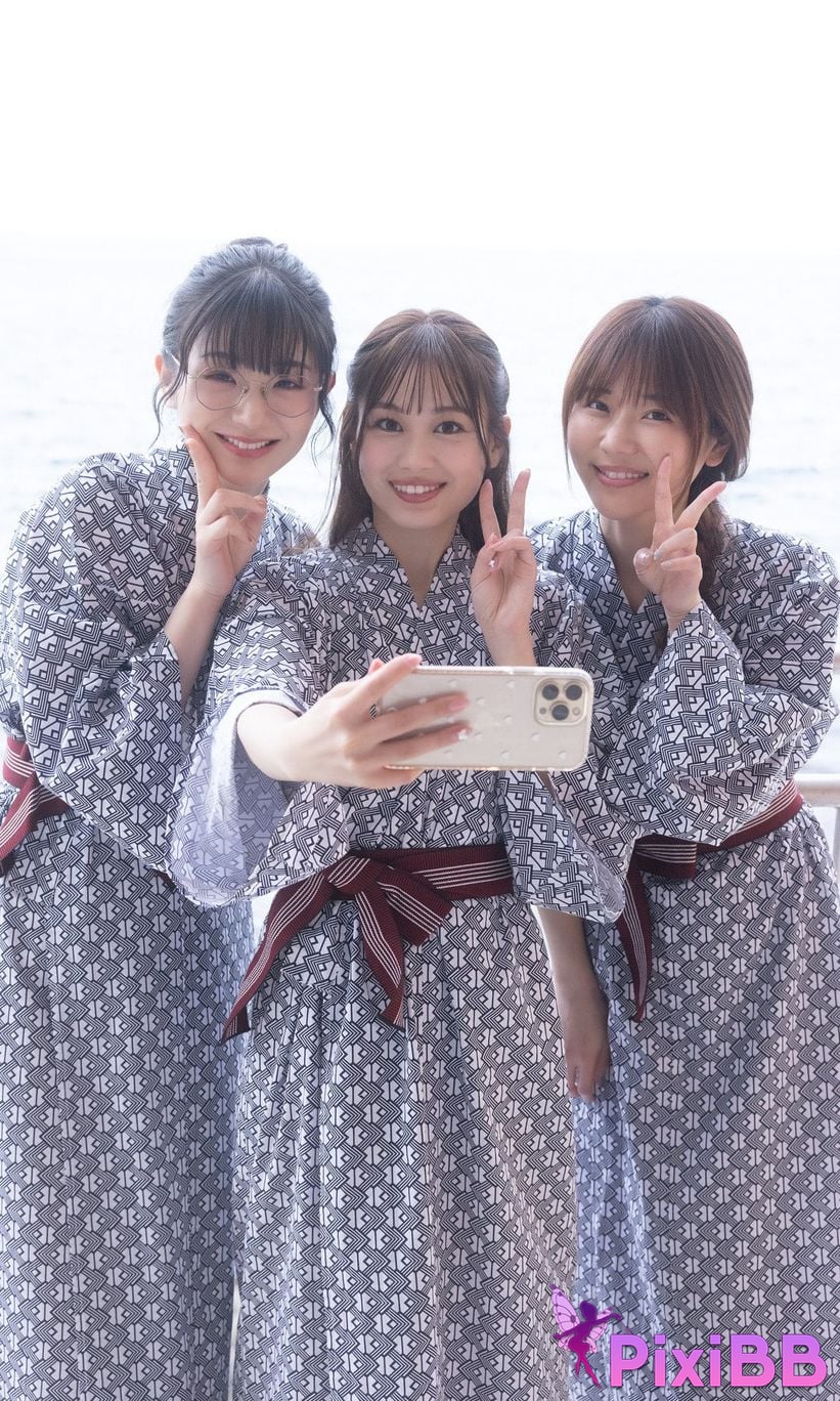 Japanese Idol Kasumi Hasegawa Yui Ito Yuki Mizuhara Digital only our bruises photo collection colleague at work 3 As a result of coming to hot spring inn for employee train 081 PixiBB.COM