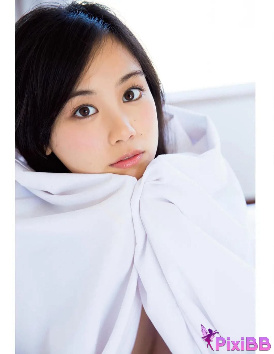 Yui Ito With YUI PixiBB.COM 006