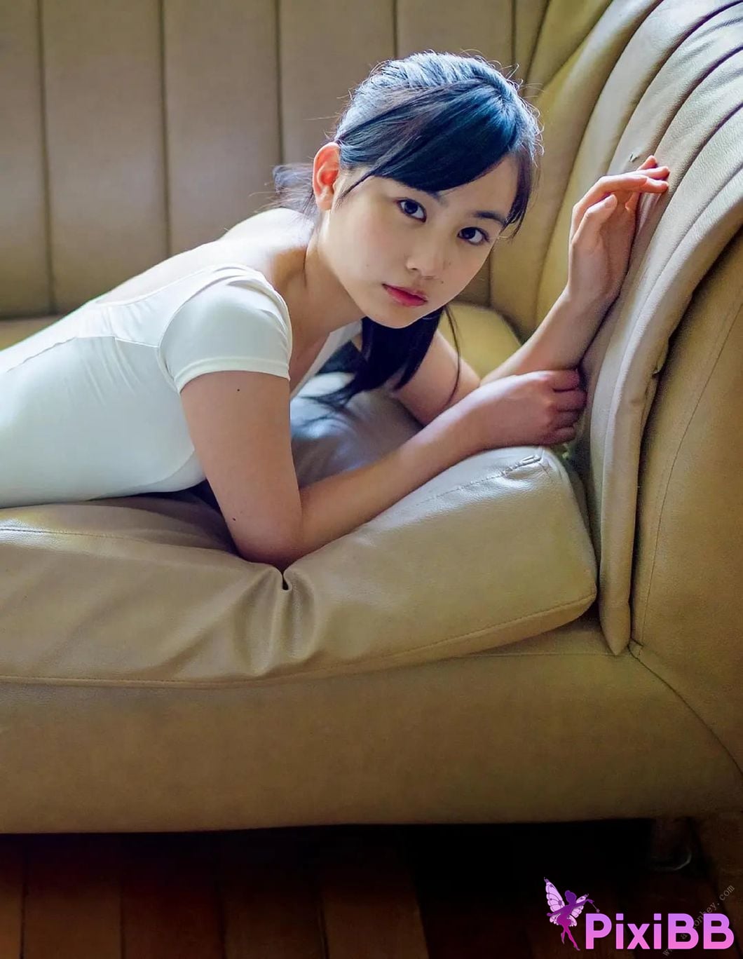 Yui Ito With YUI PixiBB.COM 049