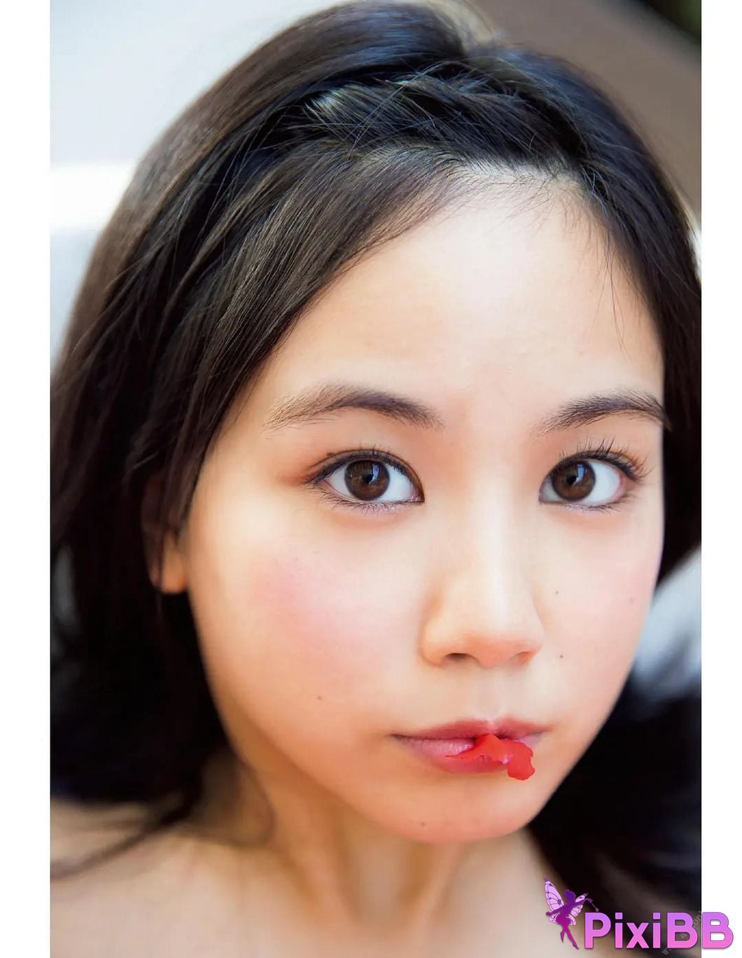 Yui Ito With YUI PixiBB.COM 060