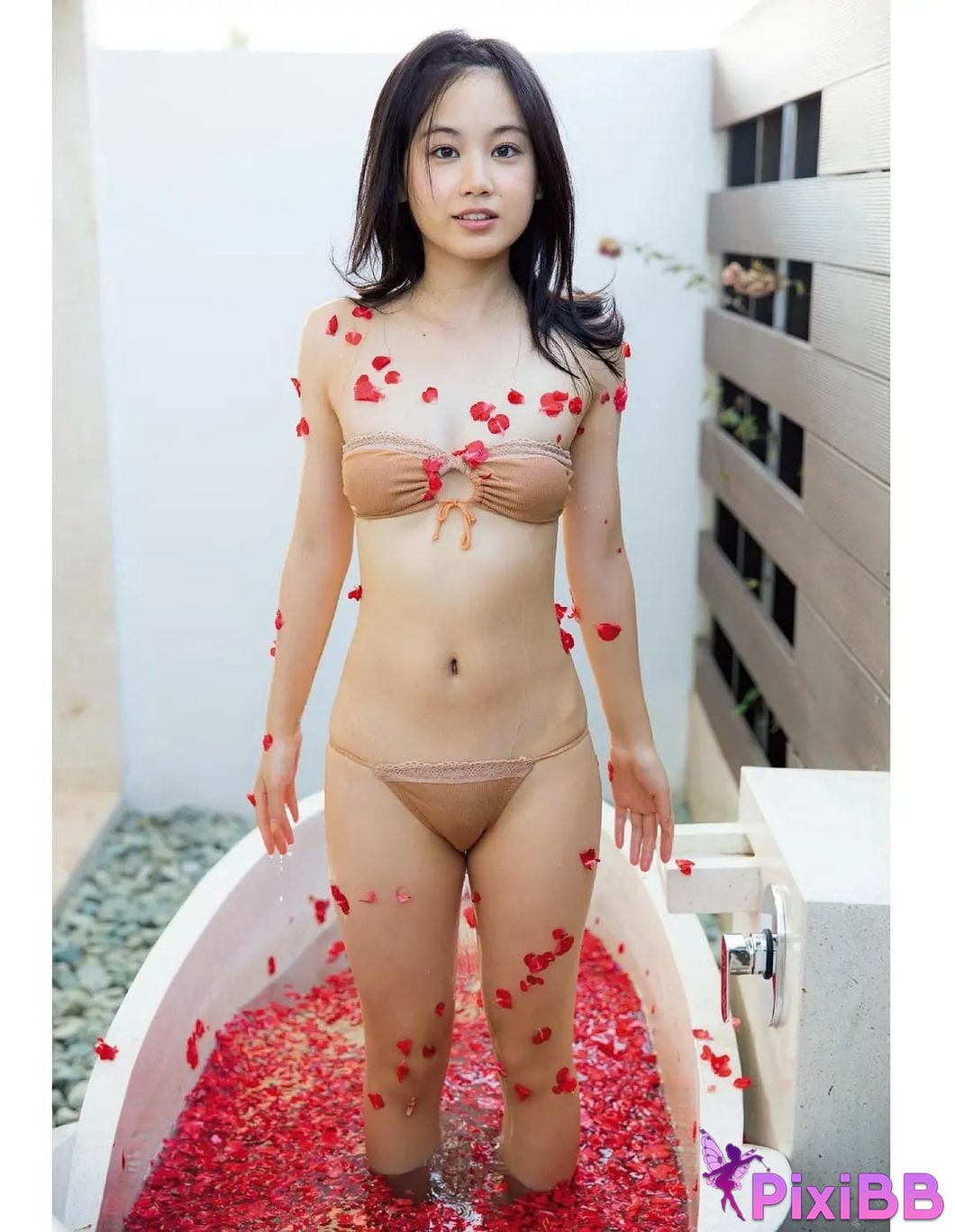 Yui Ito With YUI PixiBB.COM 063