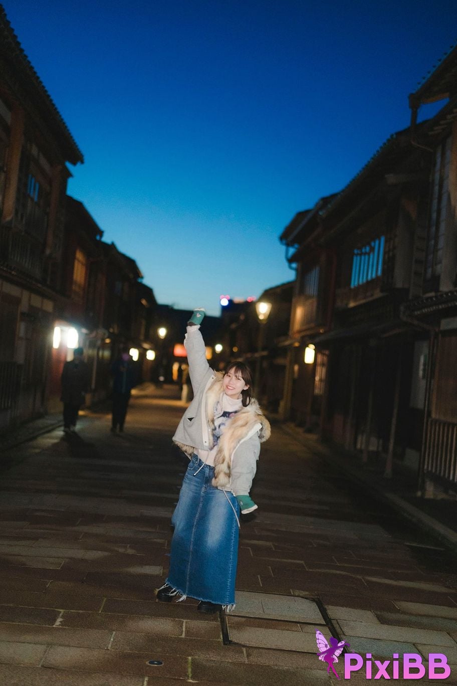 Japanese Idol Miku Tanaka Young Gangan Digital Limited Photo Book silver world PixiBB.COM 075