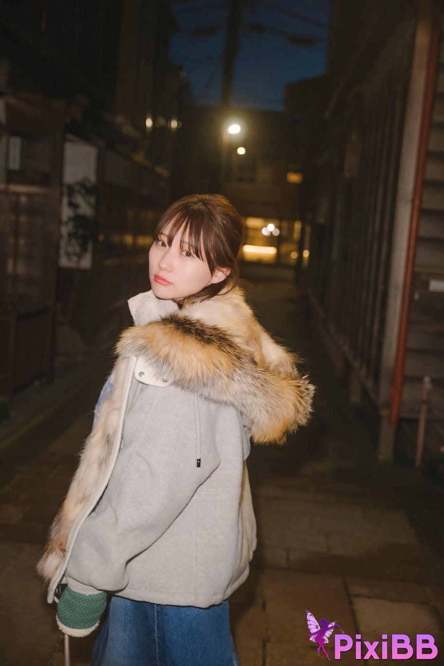 Japanese Idol Miku Tanaka Young Gangan Digital Limited Photo Book silver world PixiBB.COM 082