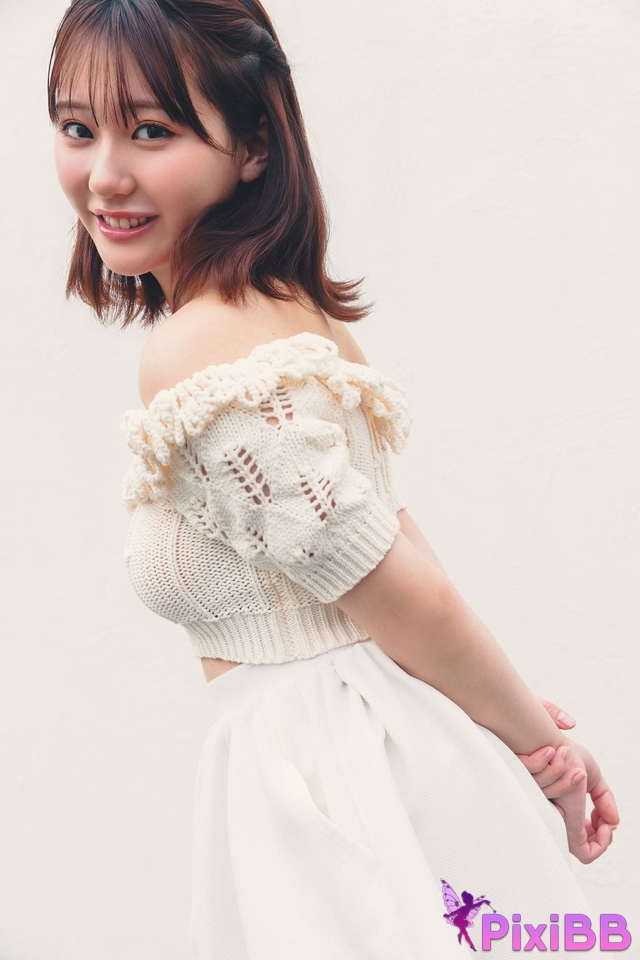 Japanese Idol Miku Tanaka Young Champion Digital Photo Book Endless Shine Never ending brilliance PixiBB.COM 044