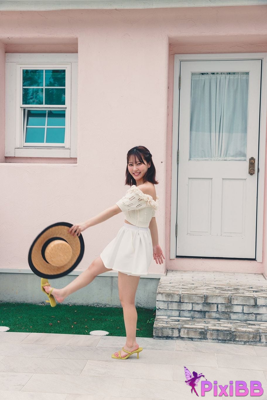 Japanese Idol Miku Tanaka Young Champion Digital Photo Book Endless Shine Never ending brilliance PixiBB.COM 047