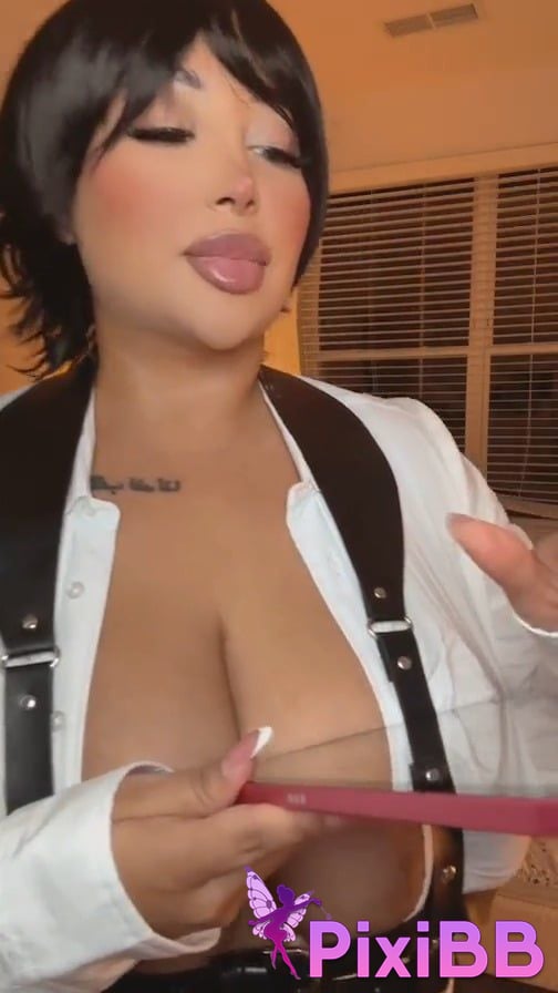 Tania Ramos Mikasa Ackerman PixiBB.COM 9