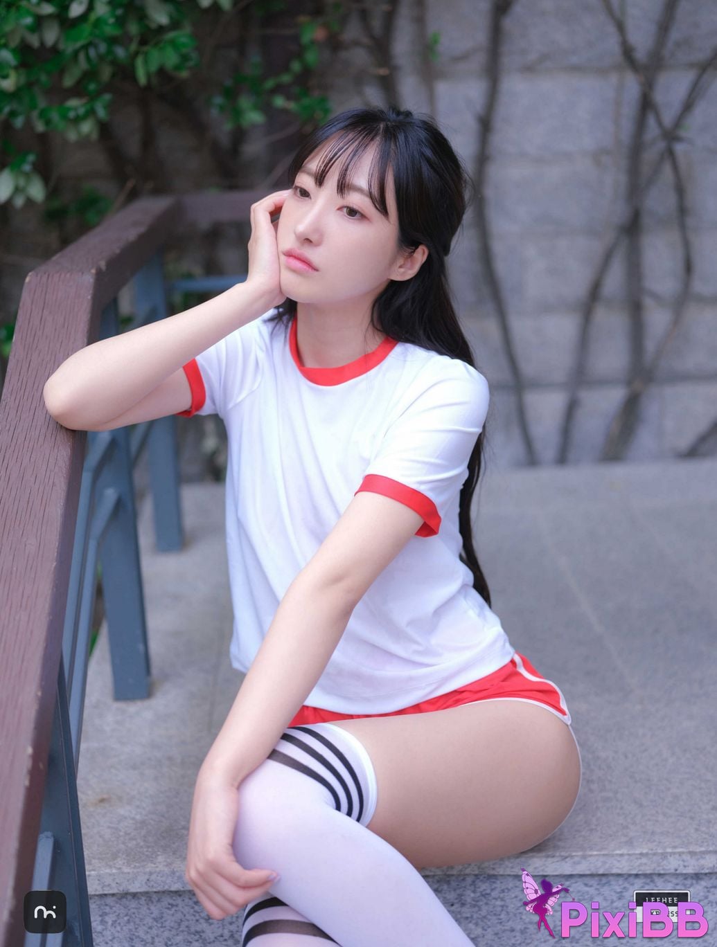 LE LEBE 216A HaNari PixiBB.COM 016