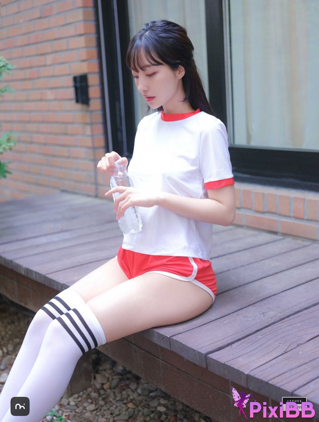 LE LEBE 216A HaNari PixiBB.COM 047