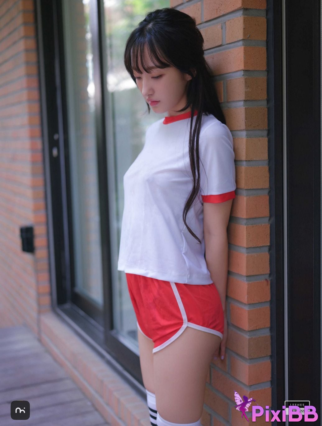 LE LEBE 216A HaNari PixiBB.COM 053