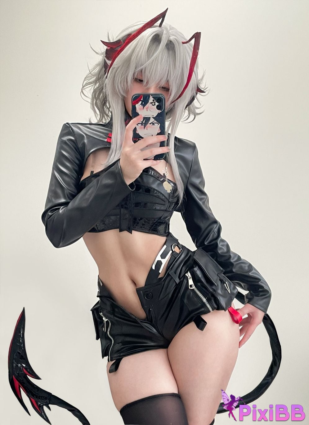 Cosplayer Jiao Rou Ji Walk u re Wi s adel PixiBB.COM 051