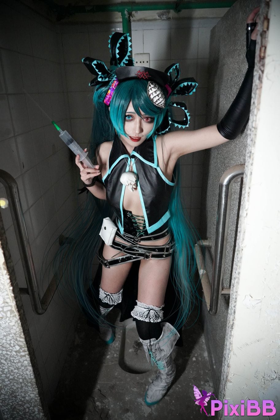 Coser Jiao rou ji Walkure Karune SHI E PixiBB.COM 012