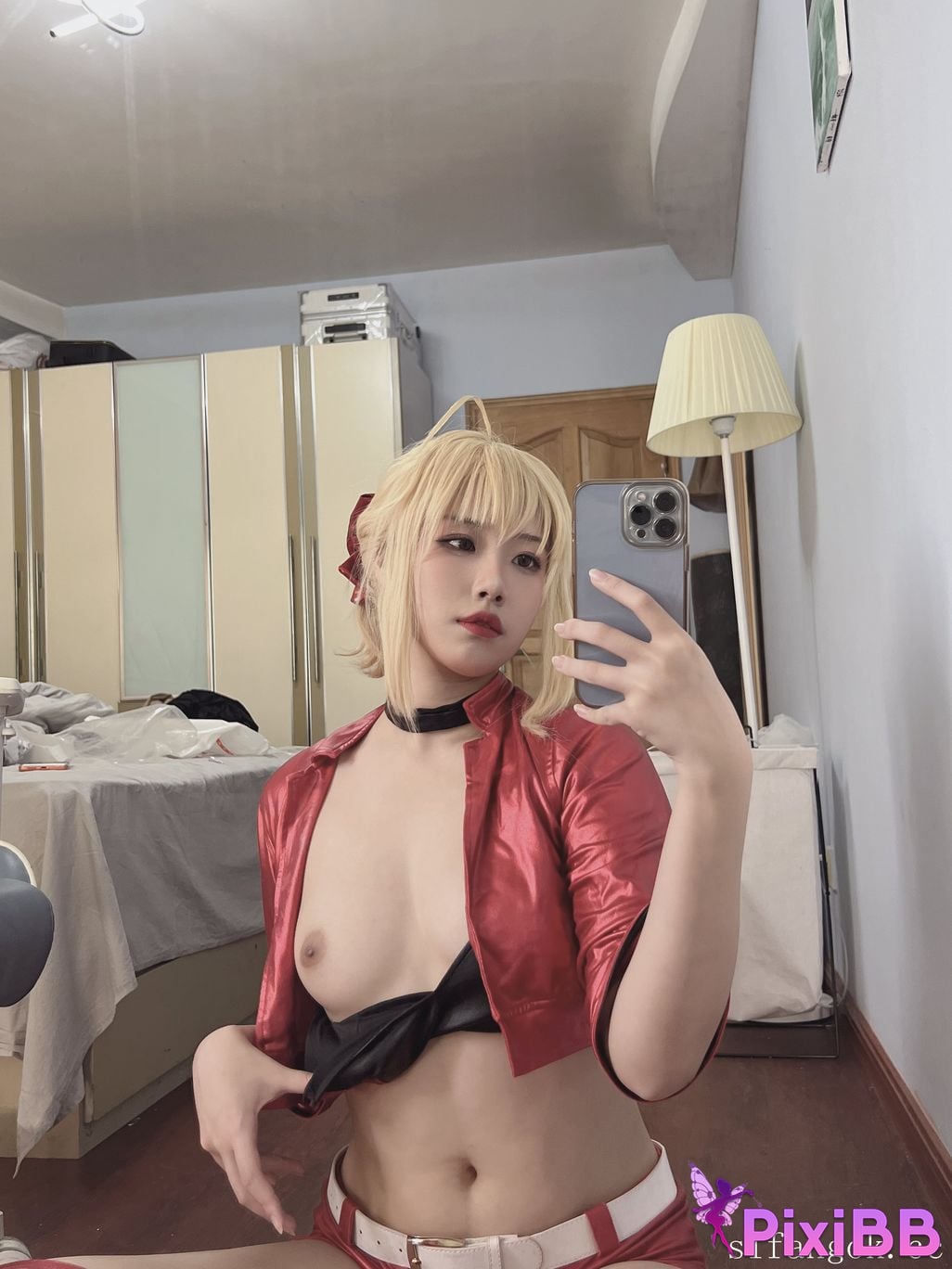 Cosplayer U s e r a o n t v p l Q u i q Mordred PixiBB.COM 027