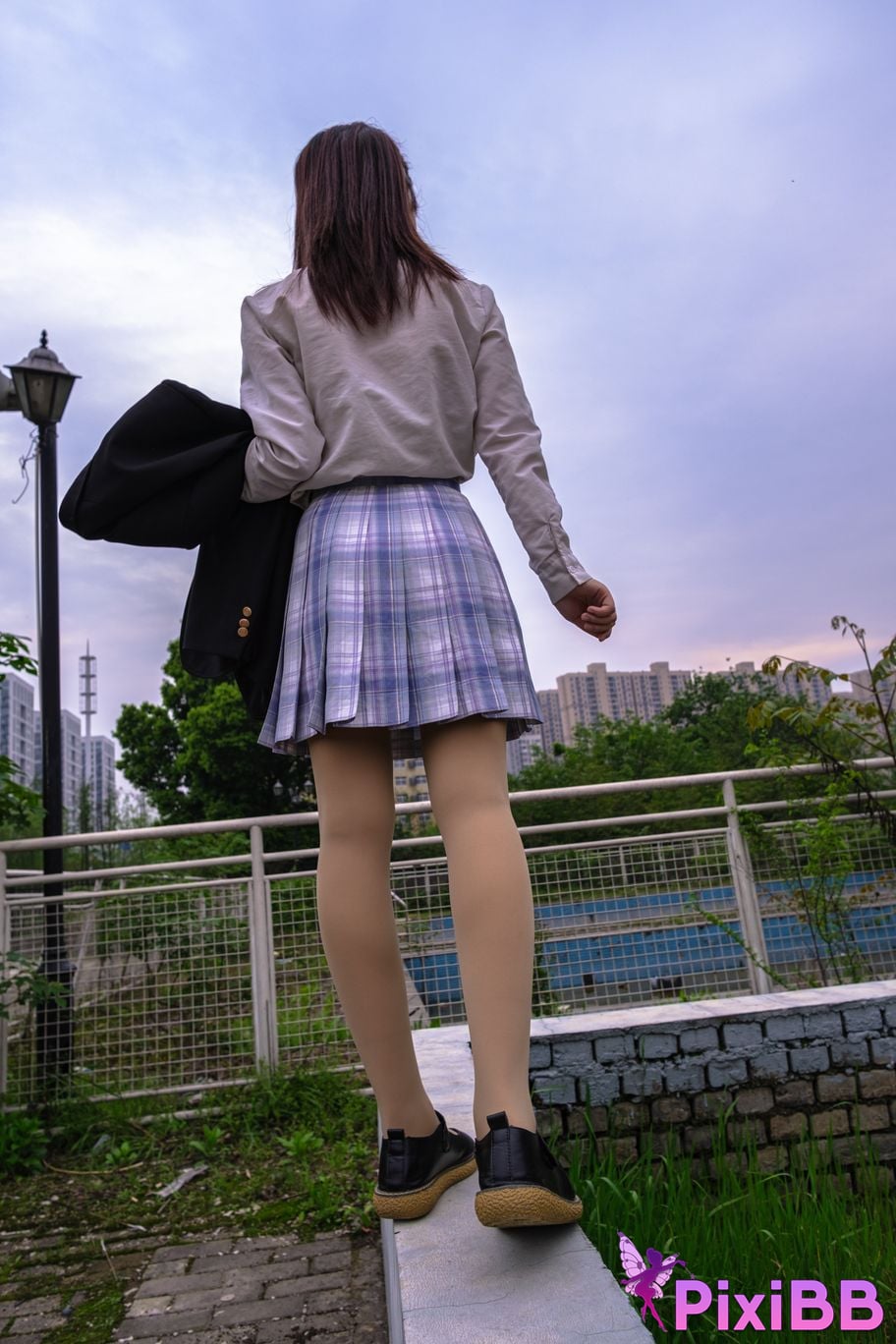 001 300D PixiBB.COM 003