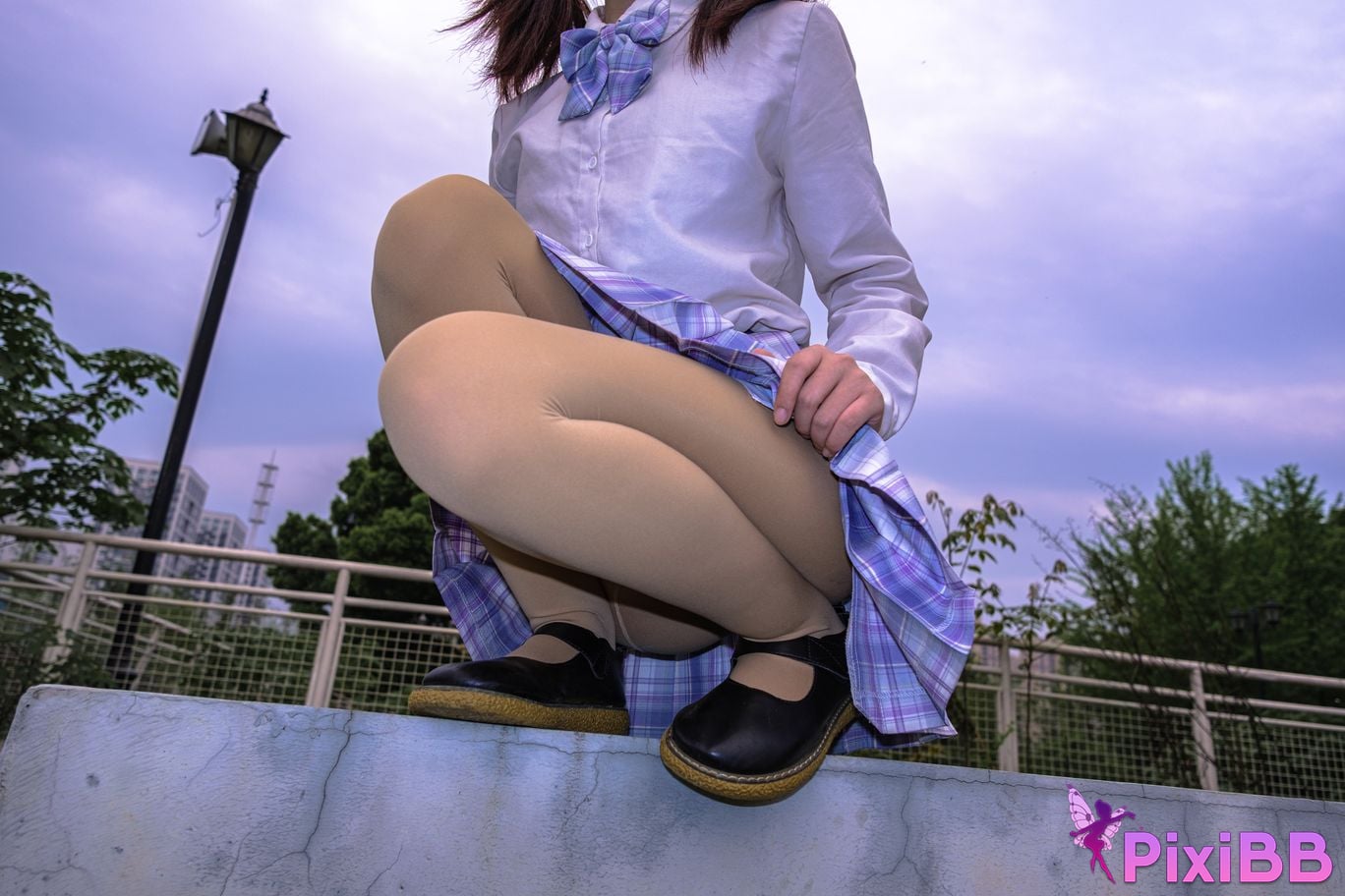 001 300D PixiBB.COM 050