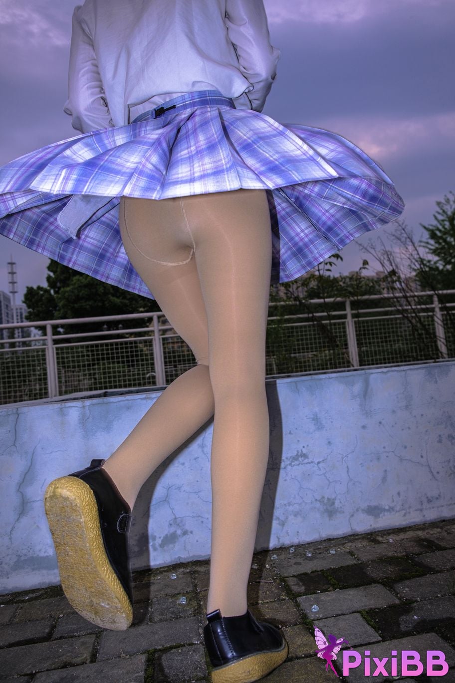 001 300D PixiBB.COM 055