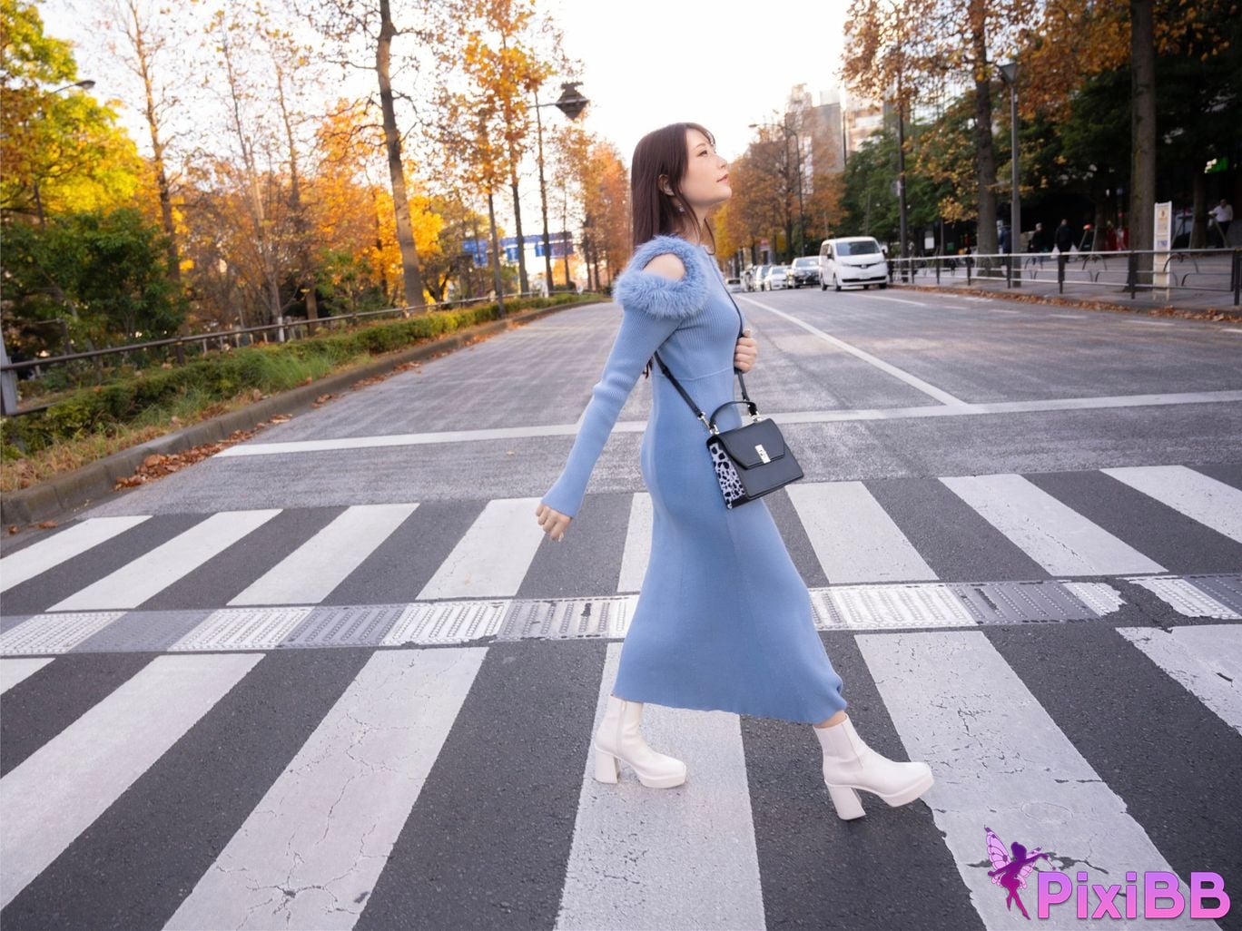 Japanese Idol Kasumi Tsukino First time undressing Amateur Kana Former race queen Nude photo collection PixiBB.COM 051