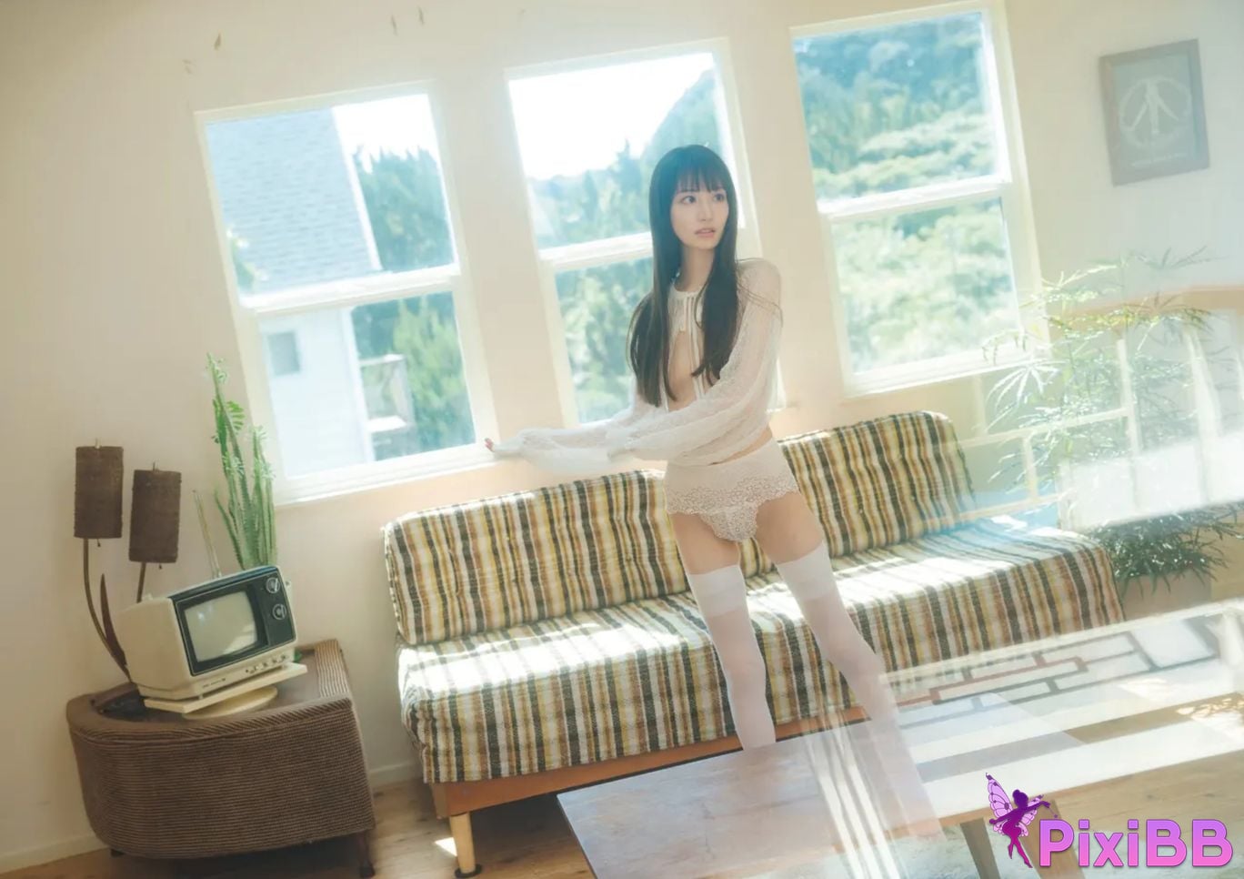 JP Karen Ishida PixiBB.COM 004