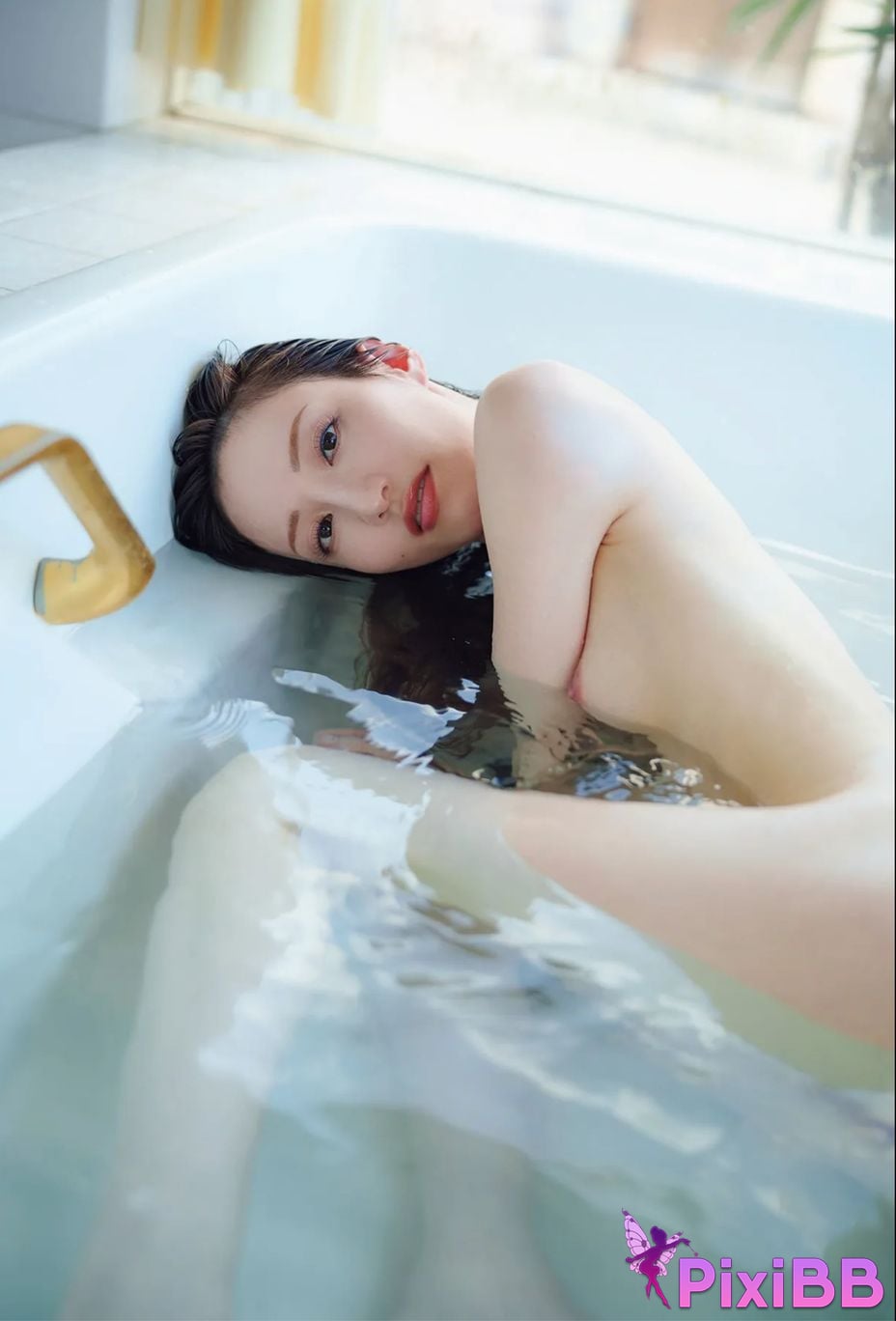 JP Karen Ishida PixiBB.COM 006