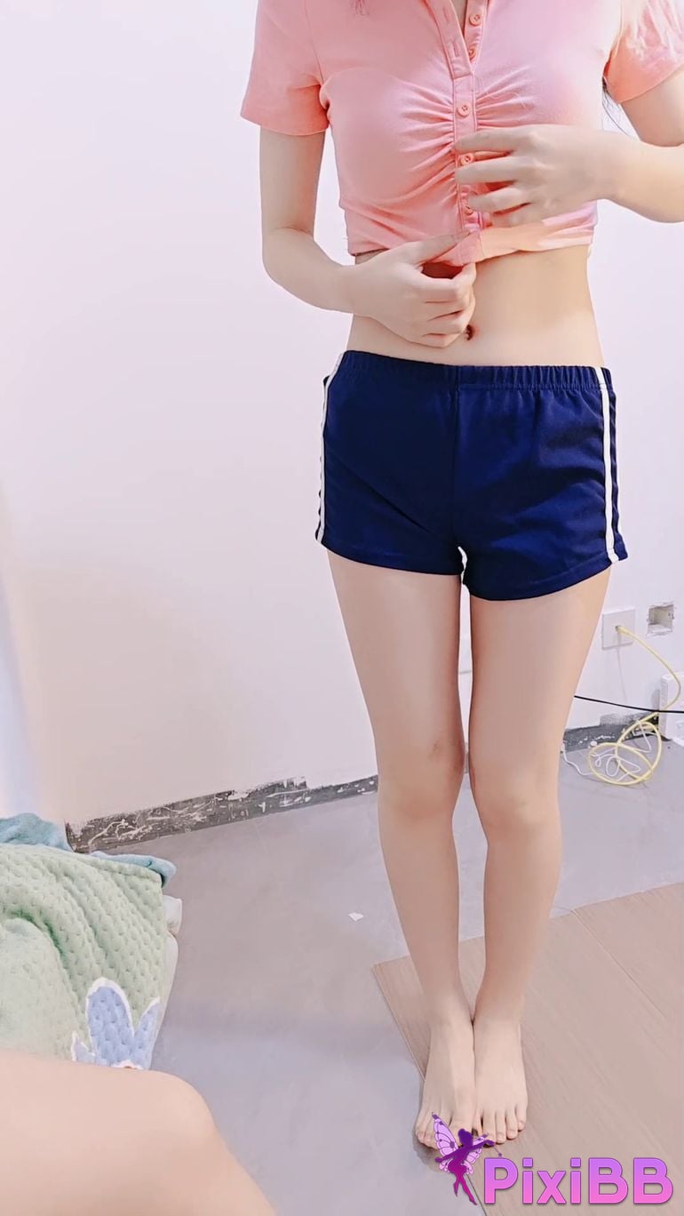 Three superb sisters in law Half sugar female anchor White and tender big breasts are coming The sexual life of three ladies with natural beautiful 02 PixiBB.COM 005