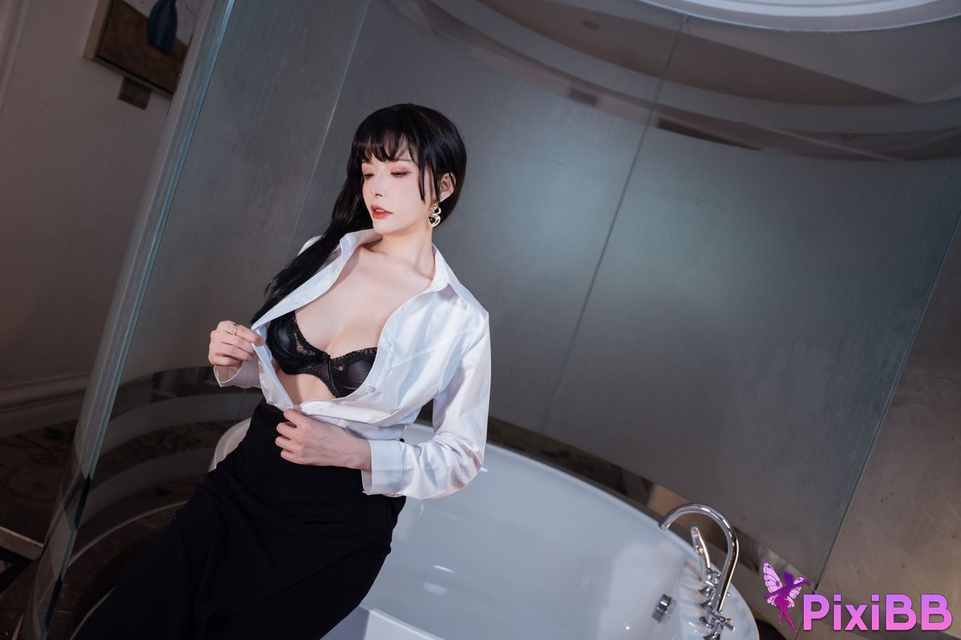 Cosplayer Autumn and Corgi tentacle PixiBB.COM 057