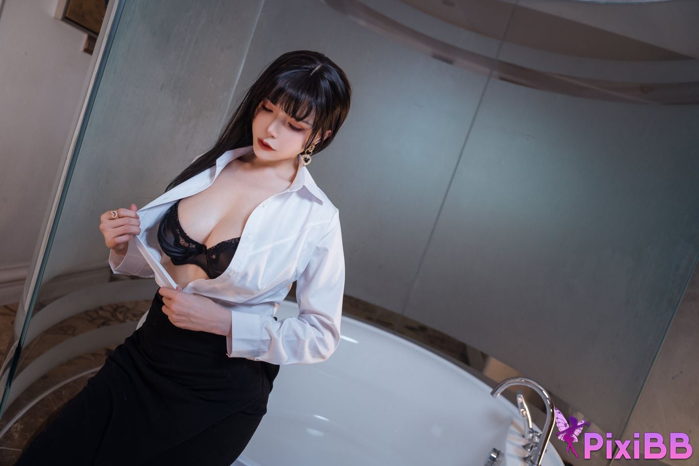 Cosplayer Autumn and Corgi tentacle PixiBB.COM 064