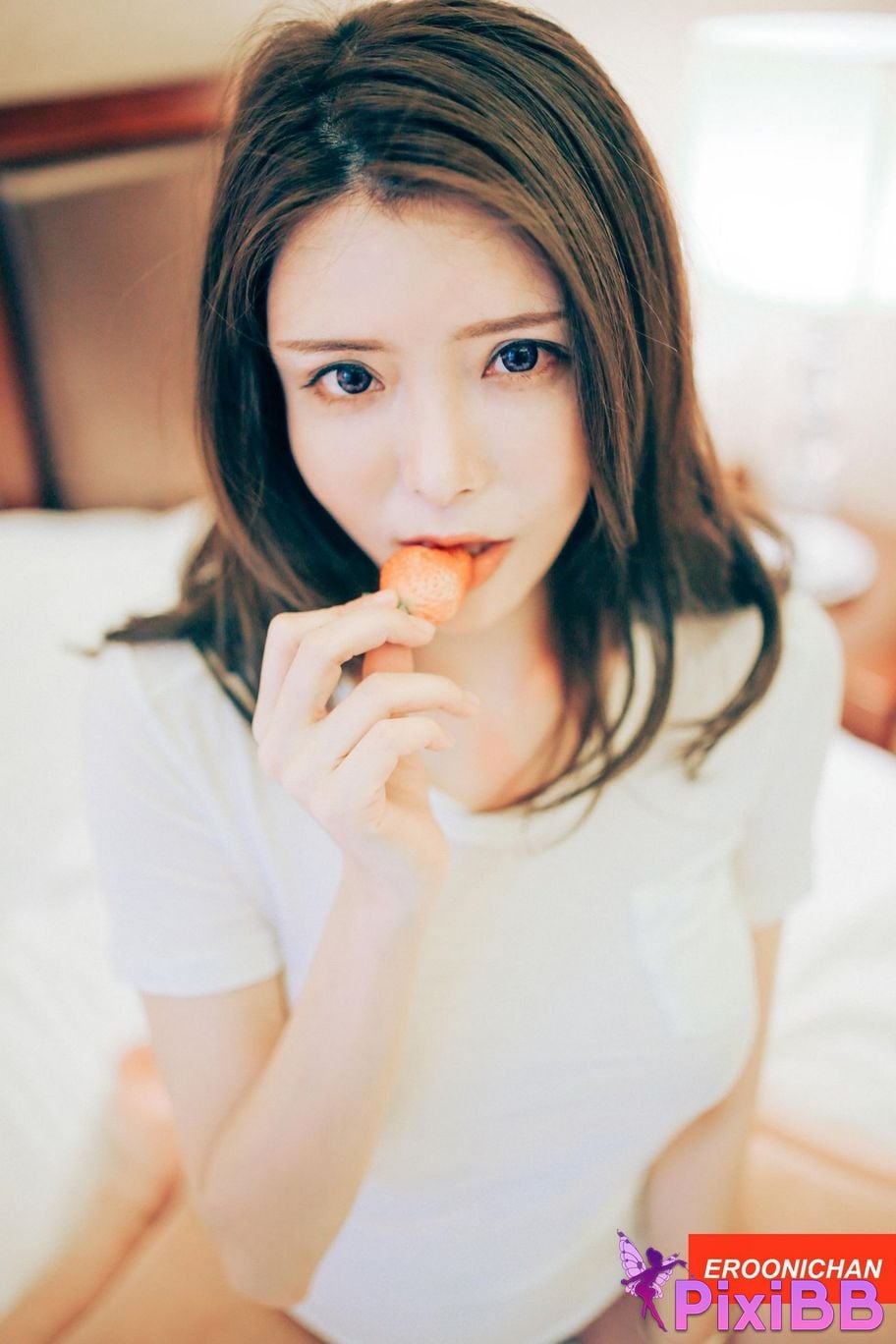 Cosplayer Autumn and Corgi EROONICHAN CUTE photo collection PixiBB.COM 001