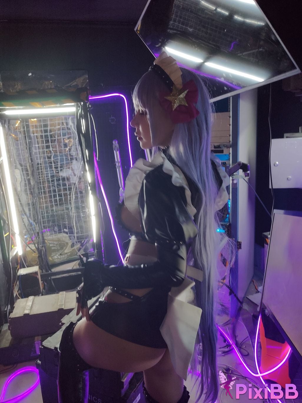 Cosplayer amazon catfish BB fan maid PixiBB.COM 004