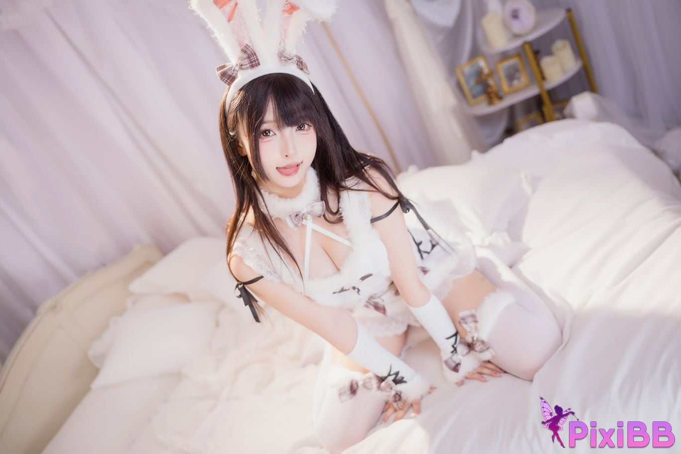 Cosplayer Kagurazaka Midwinter Plush white rabbit PixiBB.COM 027