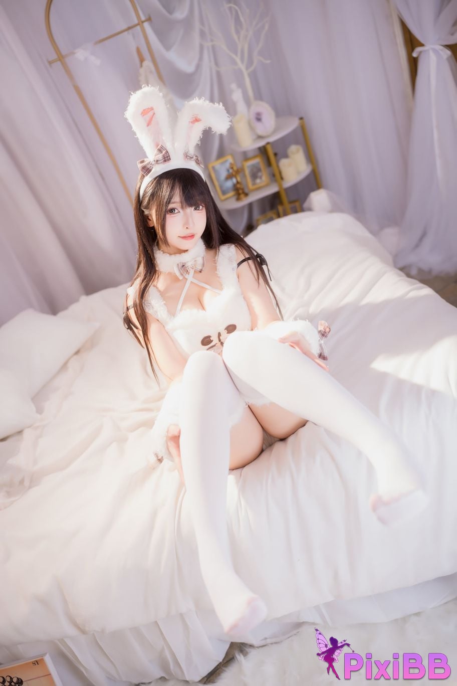 Cosplayer Kagurazaka Midwinter Plush white rabbit PixiBB.COM 031