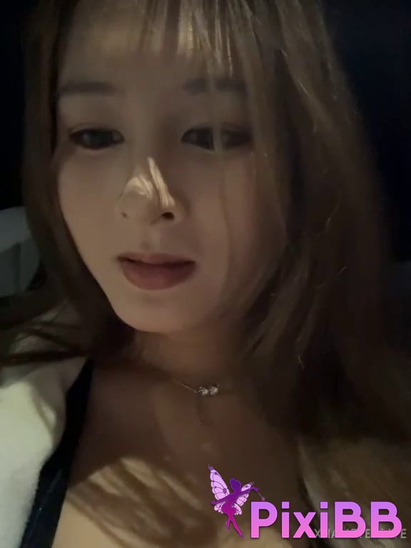 yuki 21 Year old girl exposed with vibrator outdoors Masturbating in the car is super exciting PixiBB.COM 026