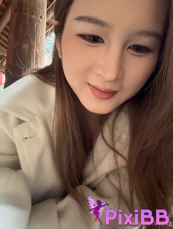 yuki 21 Year old girl exposed with vibrator outdoors Masturbating in the car is super exciting PixiBB.COM 036