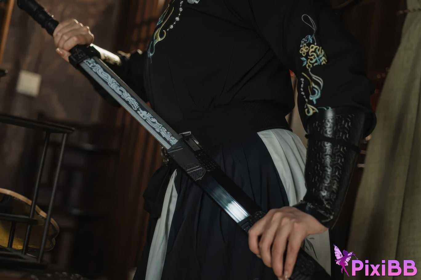 Cosplayer Xinglan is Lanlan and her name Lanmei. bound by infatuation PixiBB.COM 005