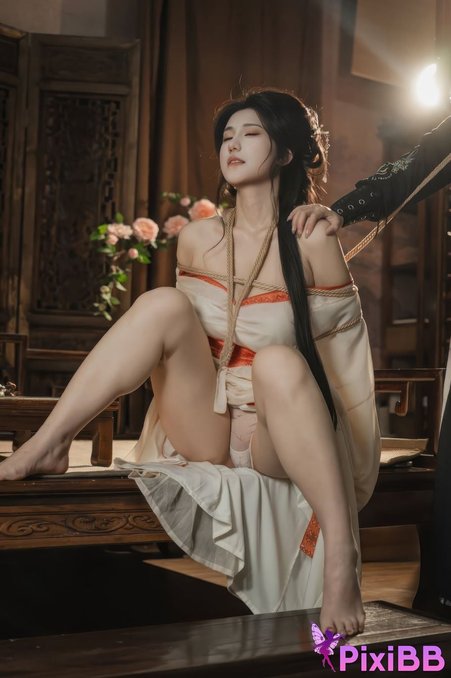 Cosplayer Xinglan is Lanlan and her name Lanmei. bound by infatuation PixiBB.COM 069