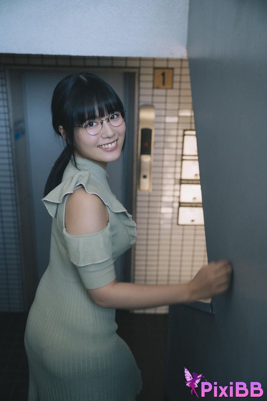 Japanese Idol Shinonome Umi What she wants to do in her room ENTAME Digital Photo Book PixiBB.COM 006