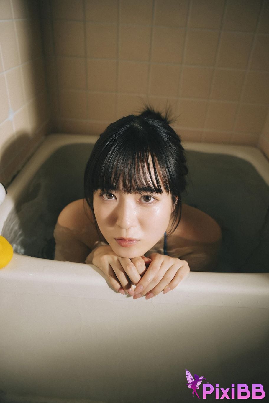 Japanese Idol Shinonome Umi What she wants to do in her room ENTAME Digital Photo Book PixiBB.COM 031