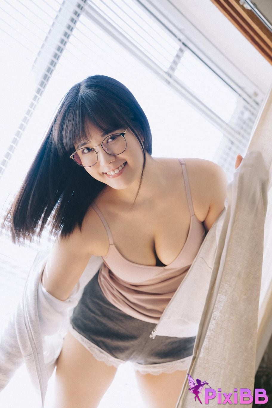 Japanese Idol Shinonome Umi What she wants to do in her room ENTAME Digital Photo Book PixiBB.COM 041