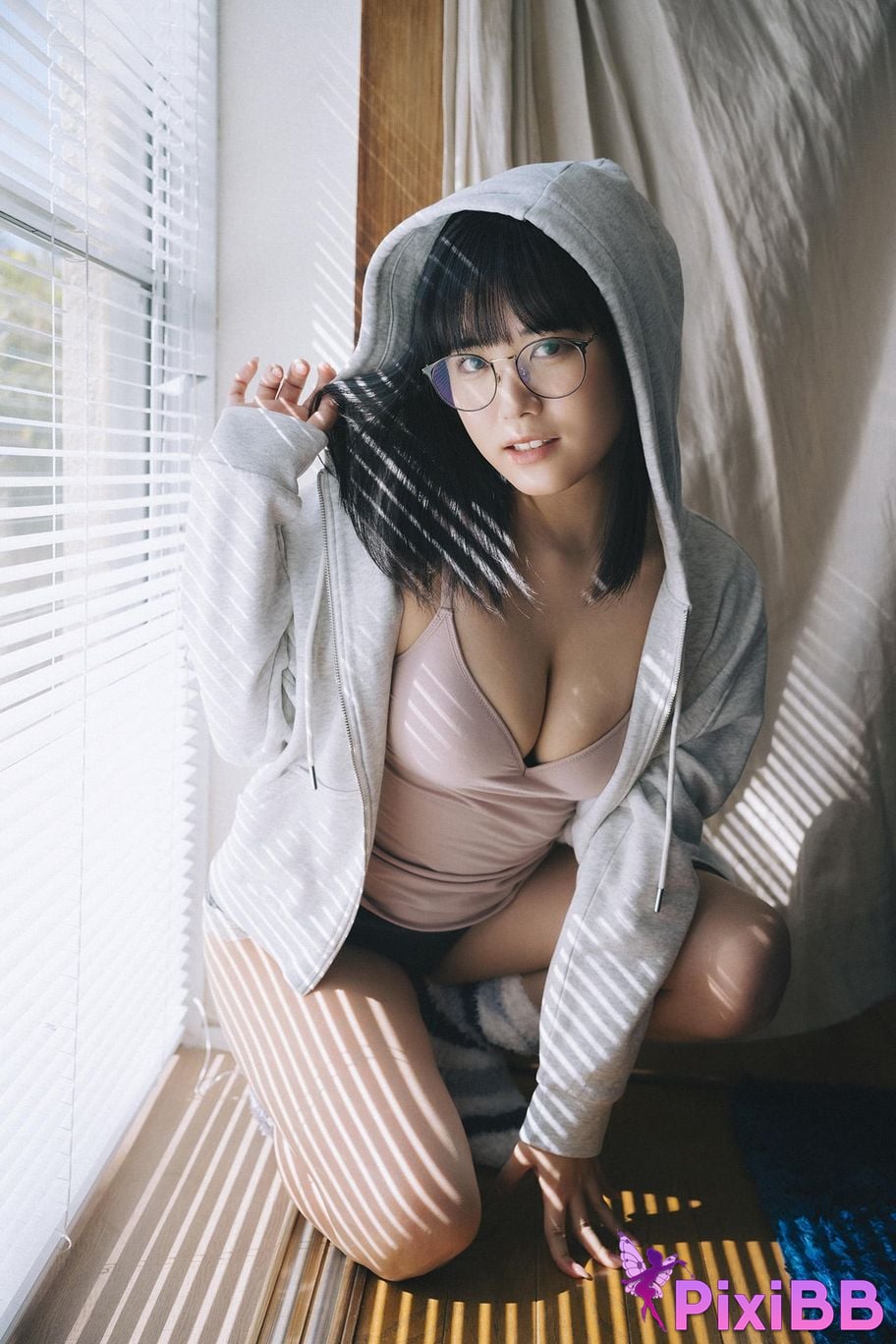 Japanese Idol Shinonome Umi What she wants to do in her room ENTAME Digital Photo Book PixiBB.COM 058