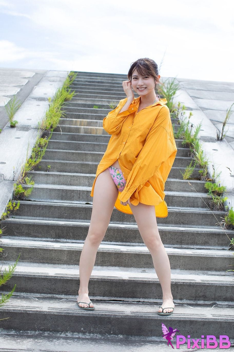 Japanese Idol Momotsuki Nashiko Expanded version All 50P Yanmaga Other YM2024 issue 46 unreleased cut digital photo book PixiBB.COM 006